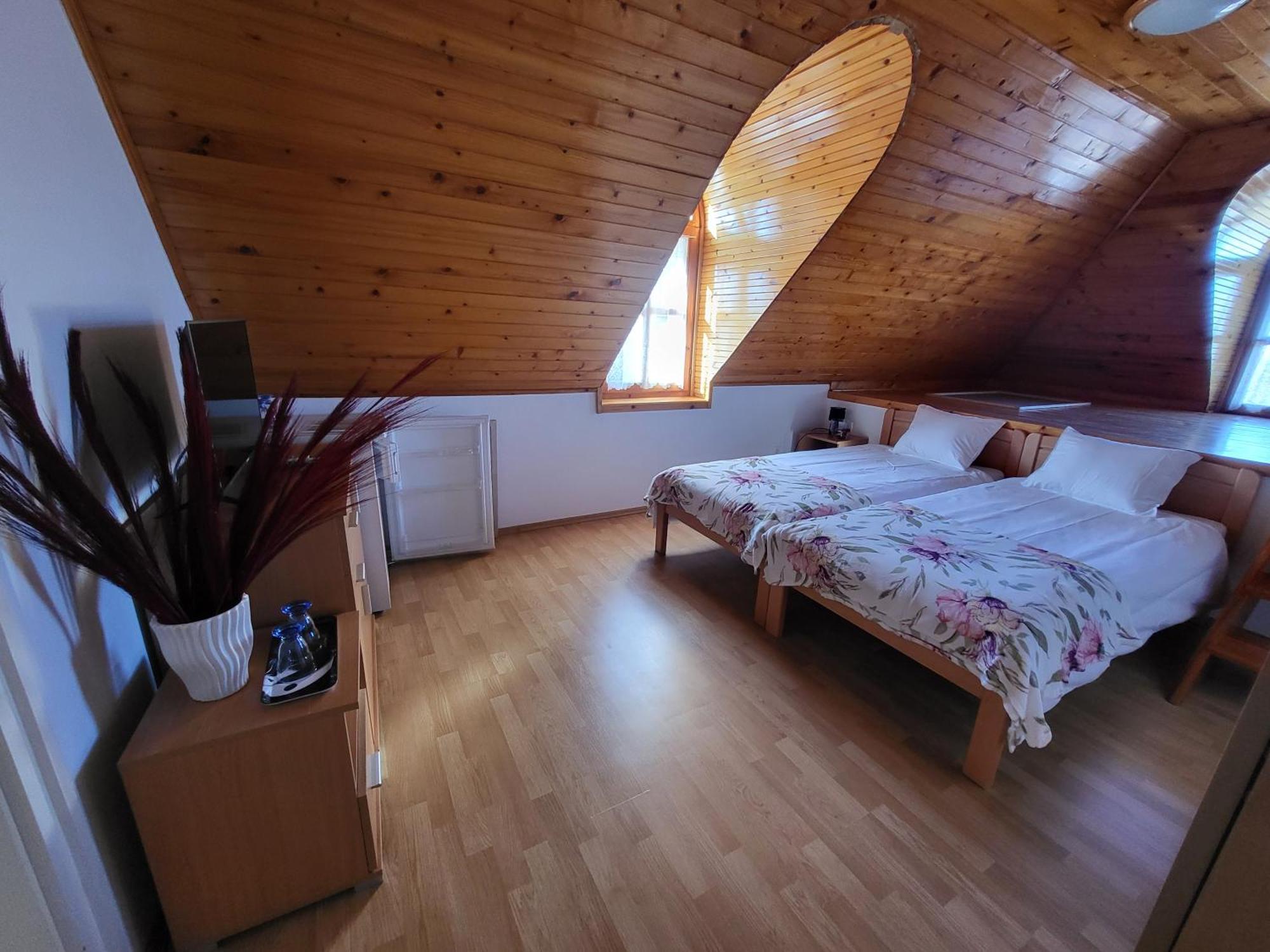 Bella Villa Apartmanhaz Zamárdi Buitenkant foto