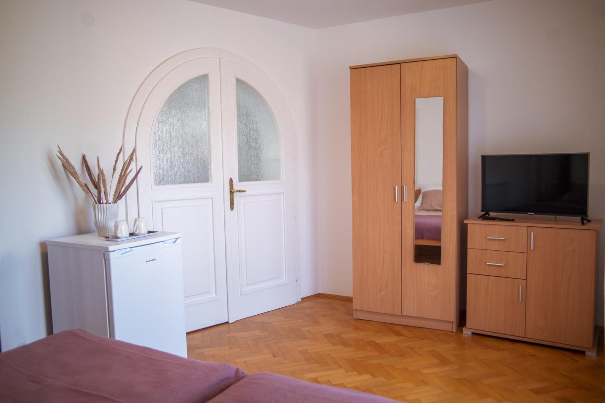 Bella Villa Apartmanhaz Zamárdi Buitenkant foto