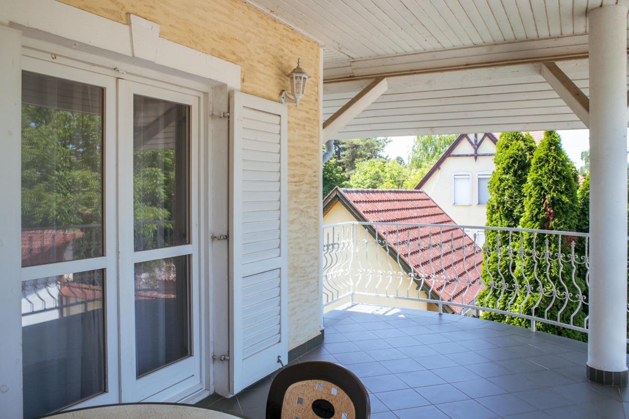 Bella Villa Apartmanhaz Zamárdi Buitenkant foto